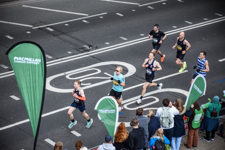 Maratona de Londres 2027 terá formato inédito de dois dias para receber 100 mil corredores